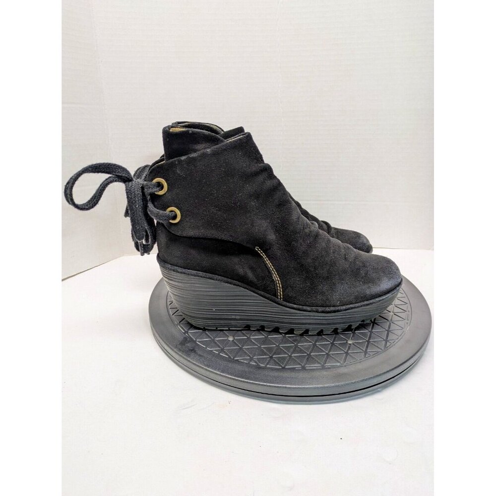 Fly London Women 38 US 7.5-8 Yama Wedge Platform Bootie Black Suede Lace Up Boot